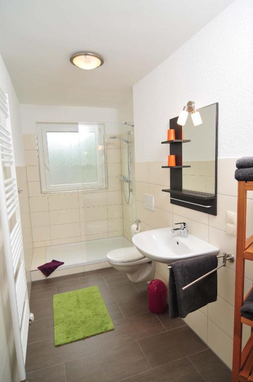 Pension / Ferienwohnungen Scheid Kestert Quarto foto